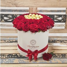 Luxury Red Roses Box | Ferrero Rocher Box | FlorPassion Milan
