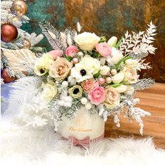 Christmas Flower Box | Flower delivery to Milan Monza Como | Luxury Online Florist
