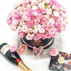 Luxury Gift Box & Moet Chandon
